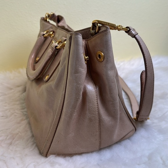 💯Authentic Prada Tan Leather Handbag Two-way🍀 - Picture 10 of 14